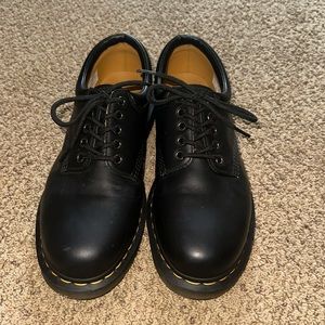 NWOT Doc Martens 8053 Nappa Leather Casual Shoes